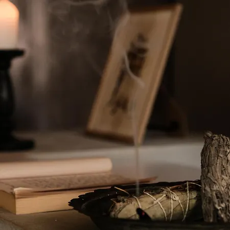 Faces & Places Boutique Hotel