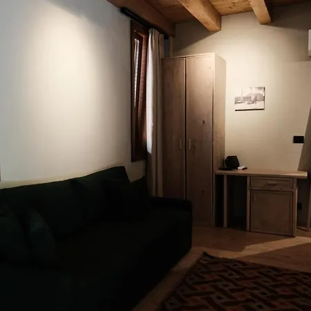 Faces & Places Boutique Hotel 4*