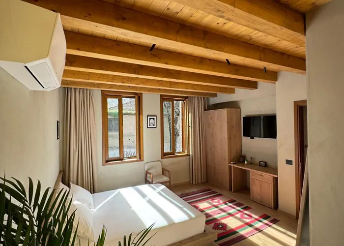 Faces & Places Boutique 4*