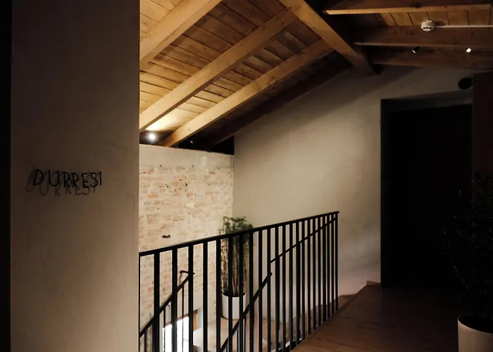 Faces & Places Boutique Hotell