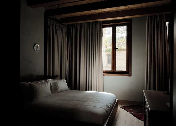 Faces & Places Boutique Hotell 4*