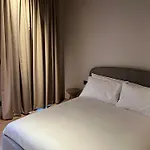 Faces & Places Boutique Hotell 4*