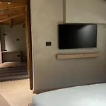 Faces & Places Boutique Hotell