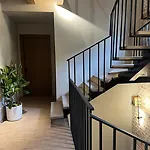 Faces & Places Boutique Hotell Tirana