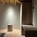 מלון Faces & Places Boutique טיראנה
