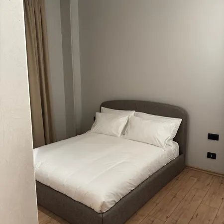 מלון Faces & Places Boutique 3*