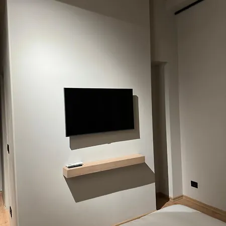 Faces & Places Boutique 4* 地拉那