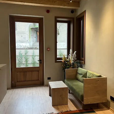Faces & Places Boutique Hotell