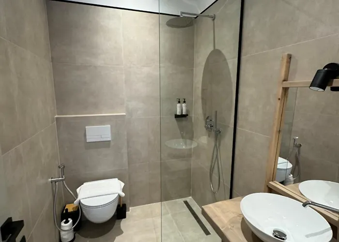 Faces & Places Boutique Tirana